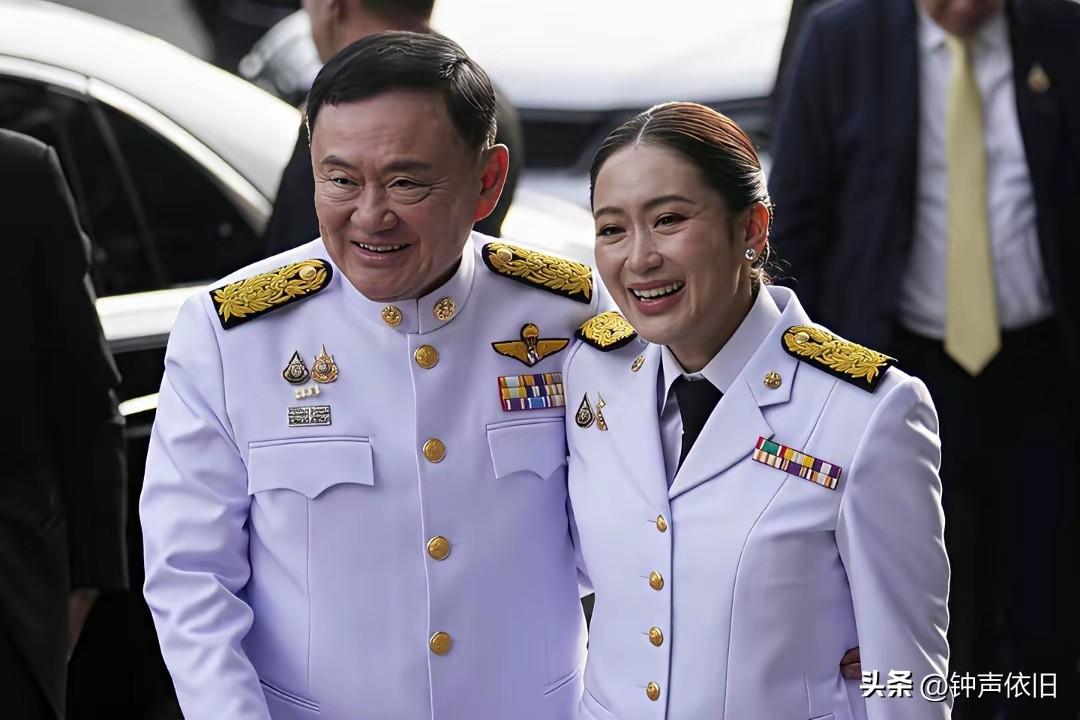 只知道韩国总统是高危职业，那知泰国的总理也不是那么好做。
为国为民的他信家族三位