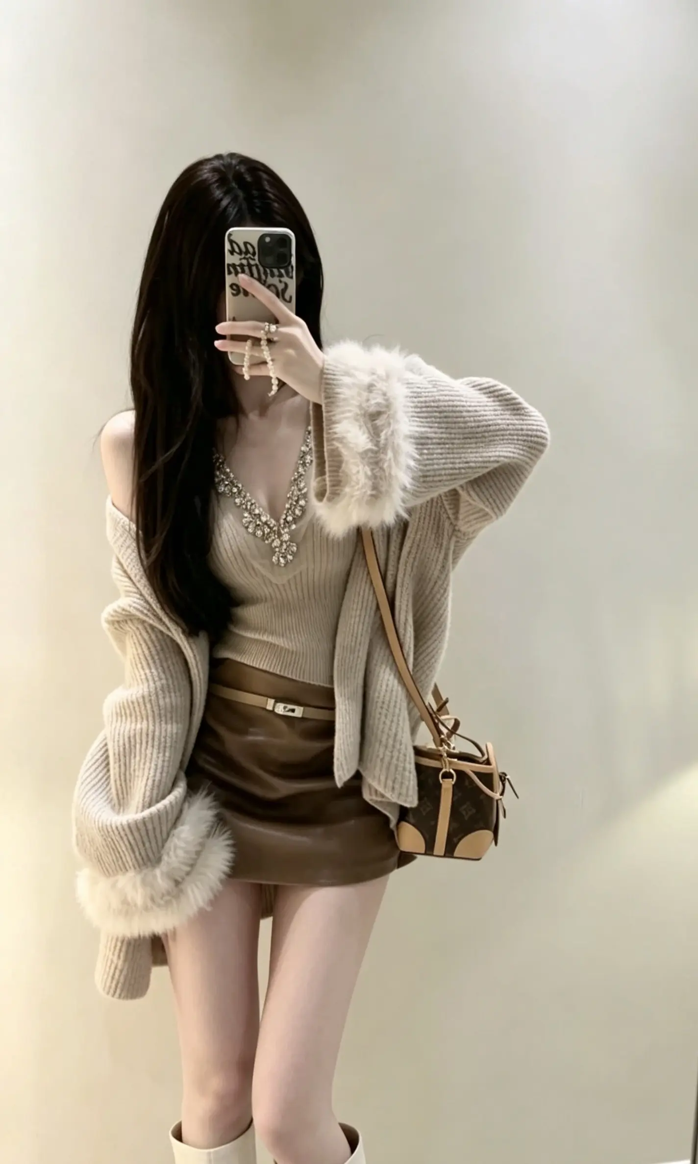 慵懒针织毛衣搭配短裙 秋天穿搭 女生氛围感ootd 这么穿显腿长温柔穿...