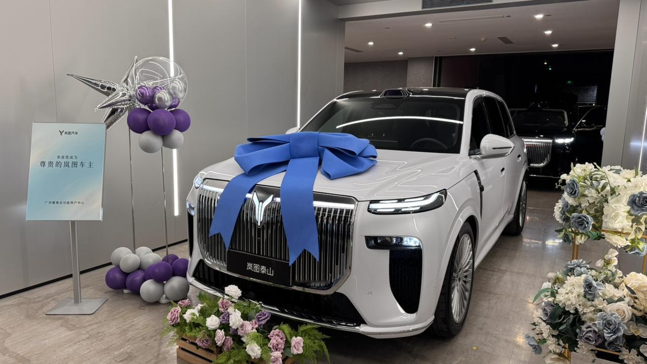 我承诺，这应该是今年最后一台买的新车…
而且这次我的理由很简单
因为刚送完一台摩