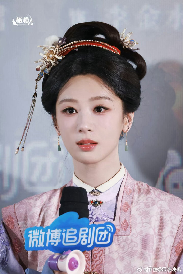 杨紫我吐槽爽了就杨紫这样杨紫的共情能力真的很强，演哭戏不刻意煽情，情绪自然流露，