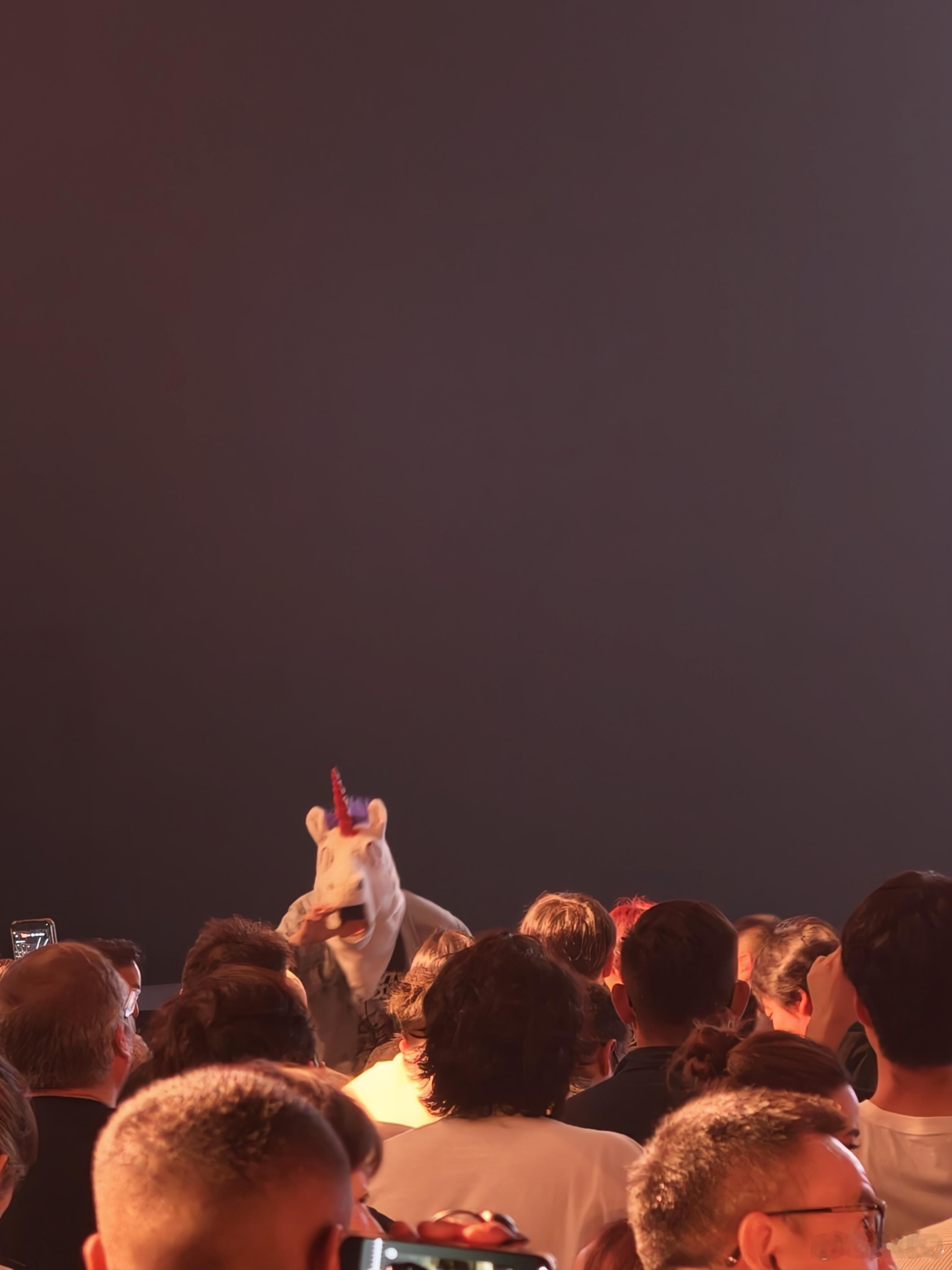 角角来了，这哥们怎么瘦的，我得学习学习。 