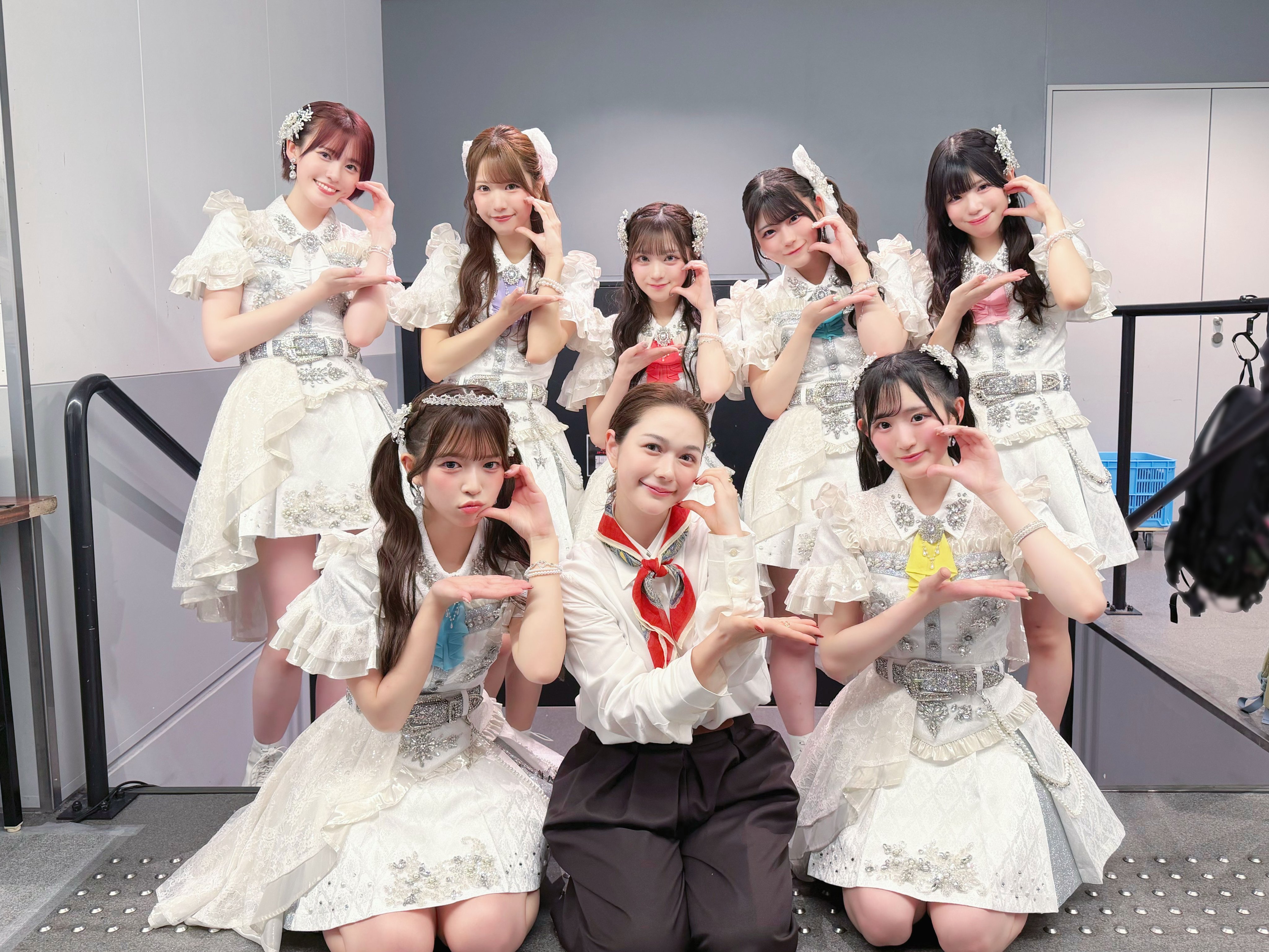 HKT48 1期毕业生 村重杏奈  去看了5期毕业生 水上凜巳花 现所在组合【F