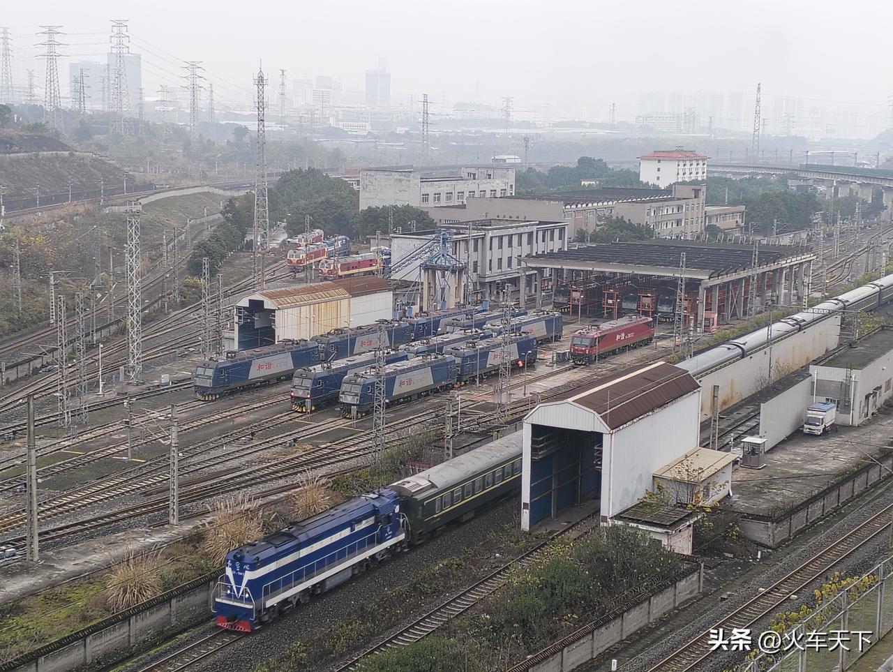 记录我的2026重庆机务段重庆北折返所，这里整备的电力机车都是担当在重庆北站始发