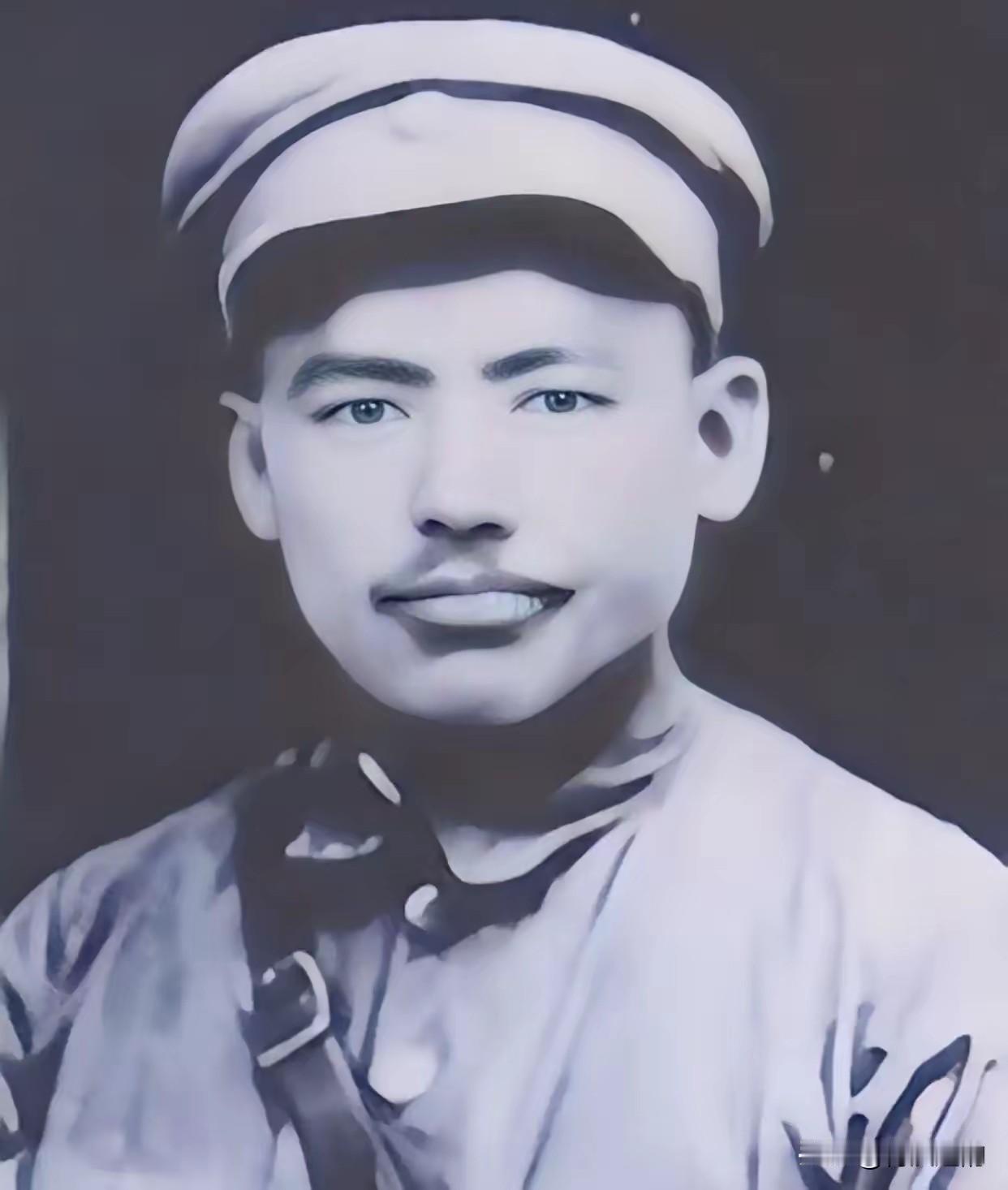 1949年，青海解放后，马步青认为故土难离，不愿意和马步芳出国，又不想去台湾寄人