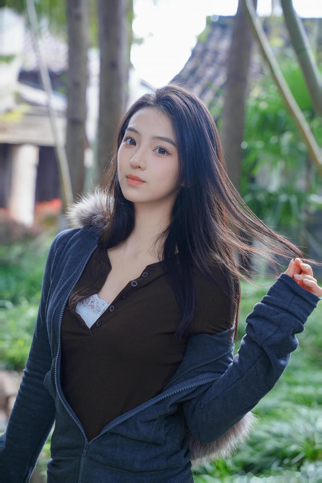 李芯仪中戏表演第一李芯仪中戏第一今年中央戏剧学院表演专业全国第一名，是个叫李芯仪