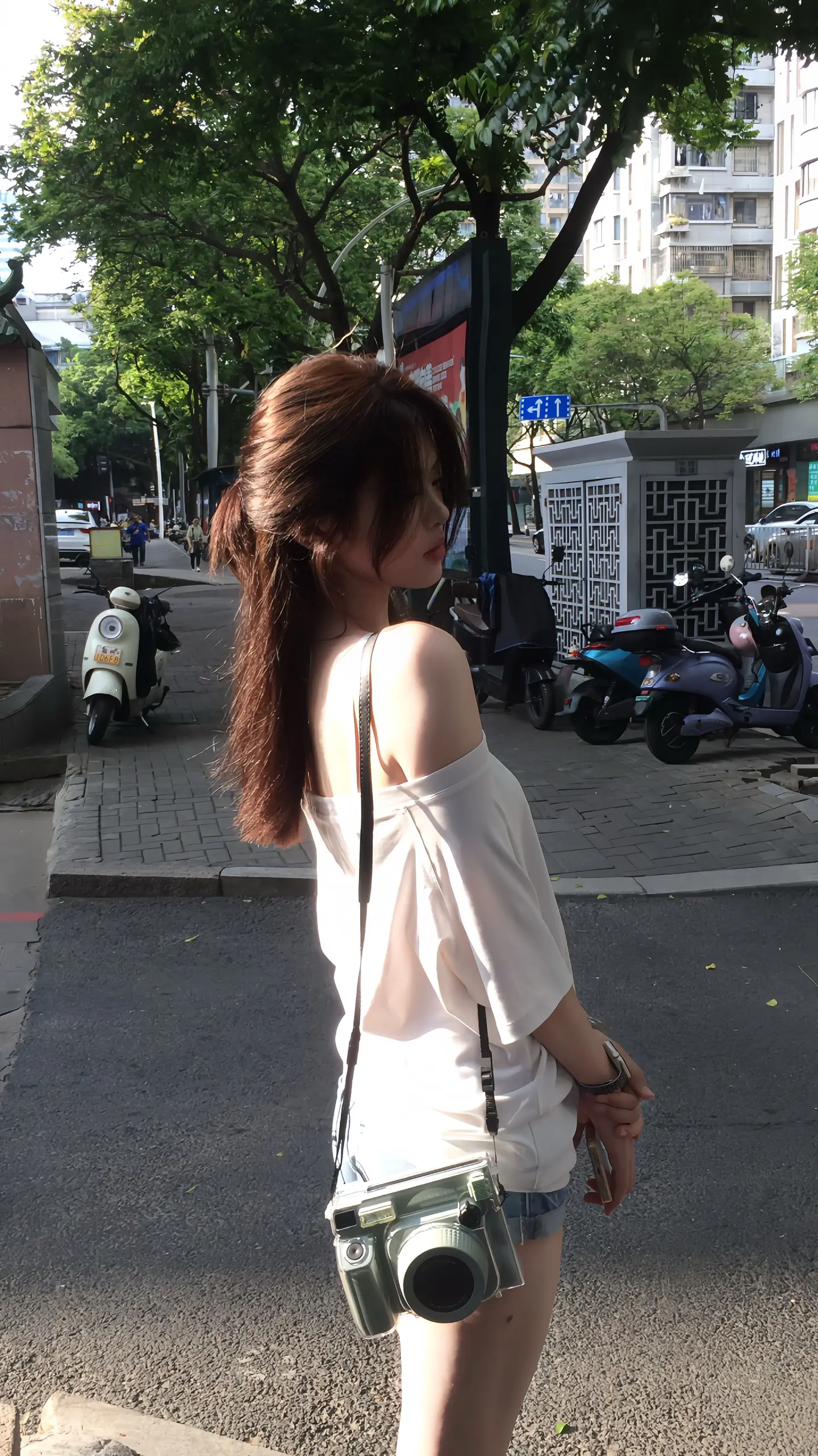 和我一起晒太阳吧。