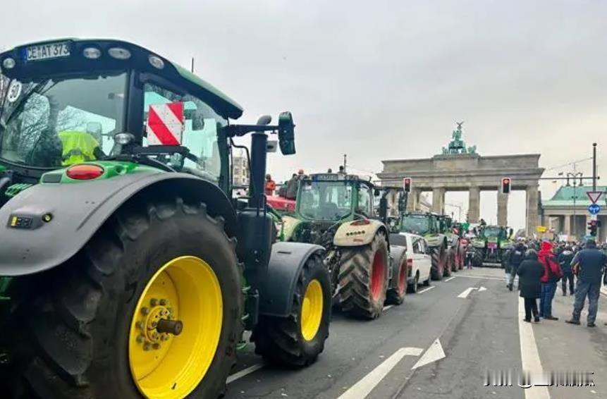 德国农民开始后示威。德国农民一支穿云箭，千军万马开往城市，德国当地时间1月8日起