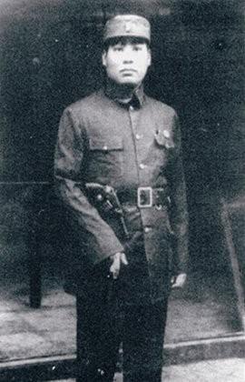 1941年，国军少将陈中柱被日军砍下头颅后，王志芳带着6岁的女儿来到日军军营：“