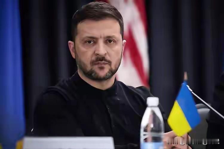 说假话不害躁，据泽连斯基披露的消息，乌军在4年战斗期间阵亡了5.5万士兵。

4