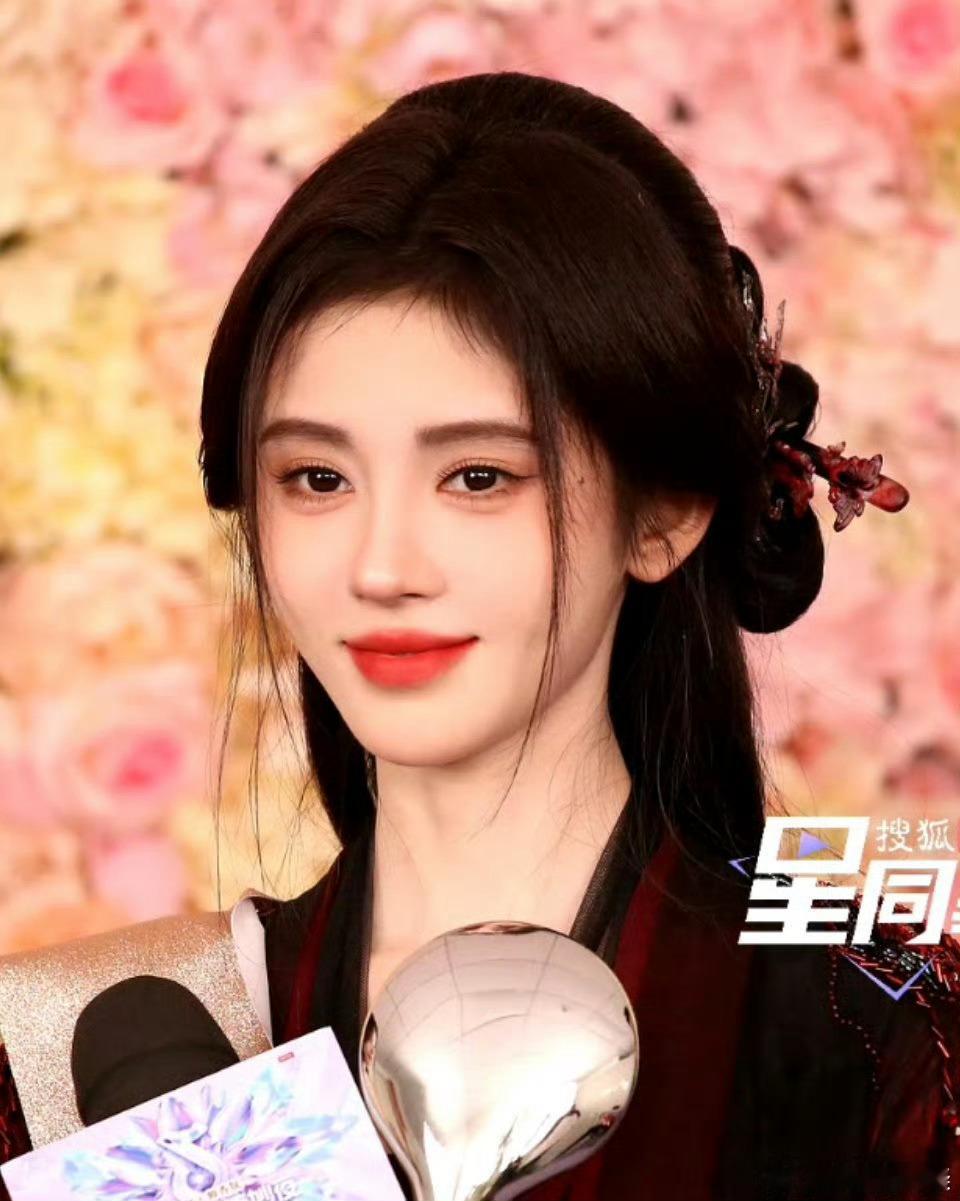 鞠婧祎虞书欣生图状态怎么评？ ​​​