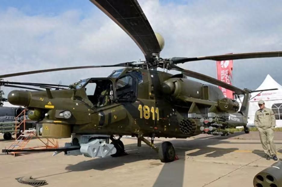 外网热议055万吨大驱向伊朗靠近，美媒：伊朗成为中方第二个巴铁
尽管第一轮谈判已