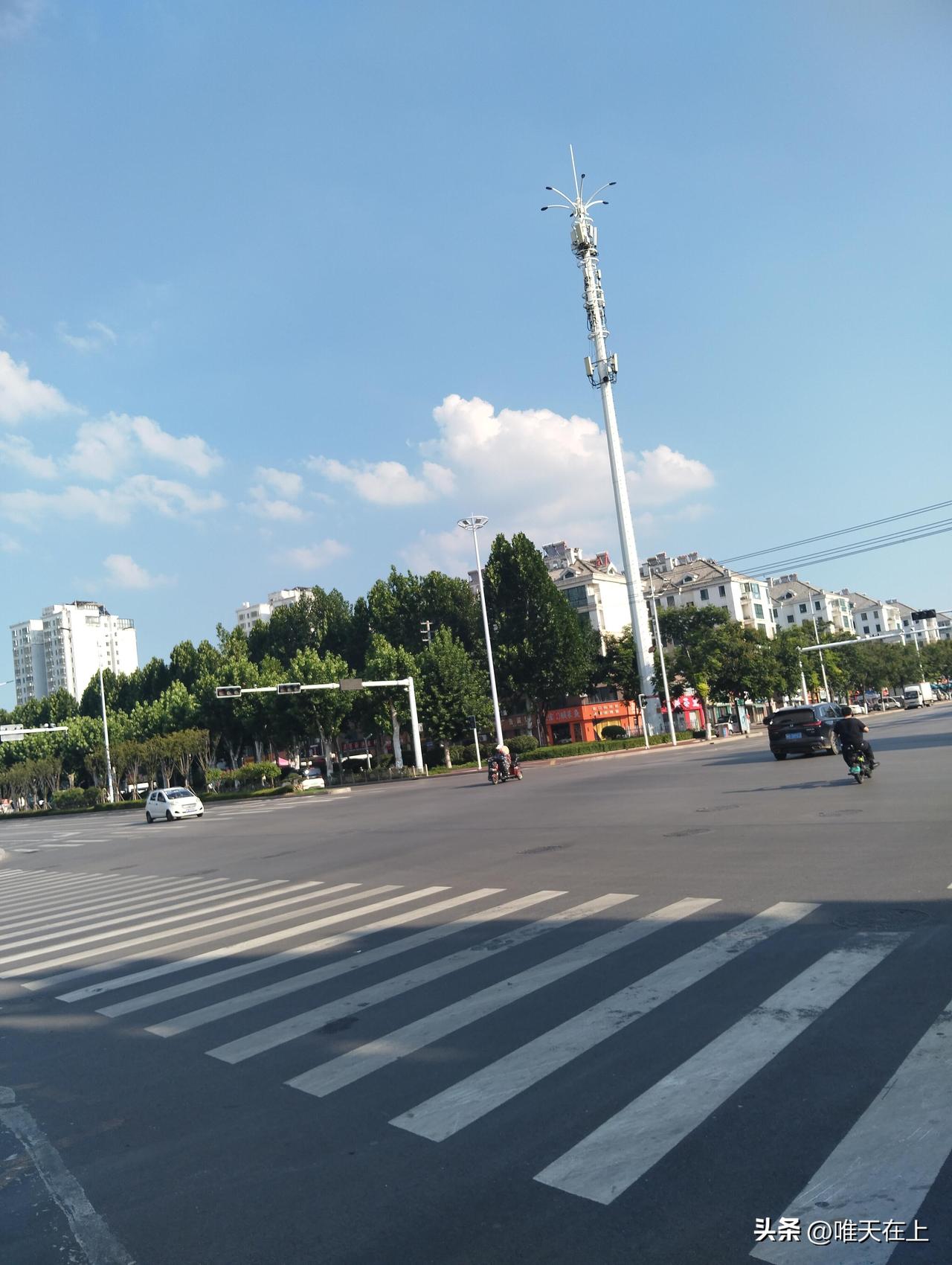 坐标：山东汶上
温度：热死了
办法：回家吹空调
多么幸福的生活，感谢中国共产党，