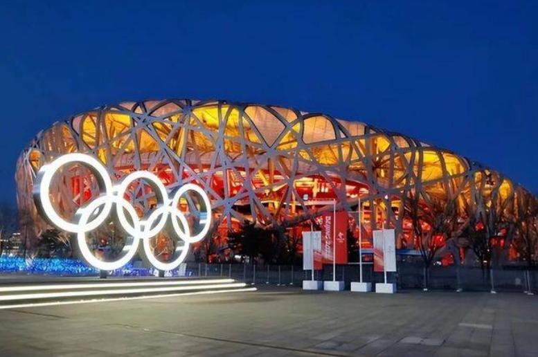 花34亿建在京城黄金地段！每年烧8000万维护费！外媒当年笃定鸟巢迟早荒废，现在