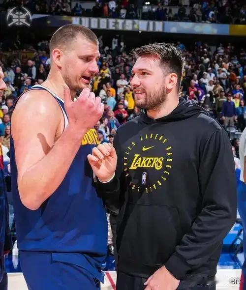 现役NBA球星3项数据最高排名:

1、得分:
东契奇73分，利拉德71分，米切