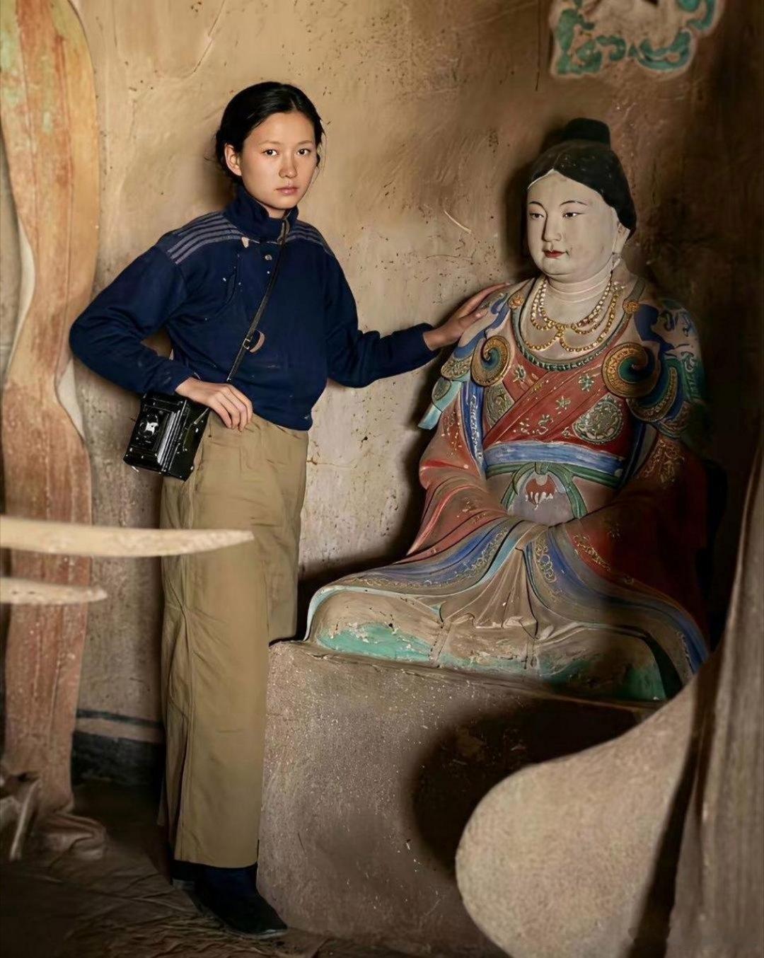 如果我不告诉你，她是林徽因，你可能不会惊讶。如果我告诉你，这是八九十年前拍的照片