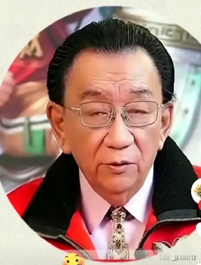 侯耀文走了七年，九百万遗产才分清。
玫瑰园别墅最后被法院拍卖，两姐妹各拿九百多万