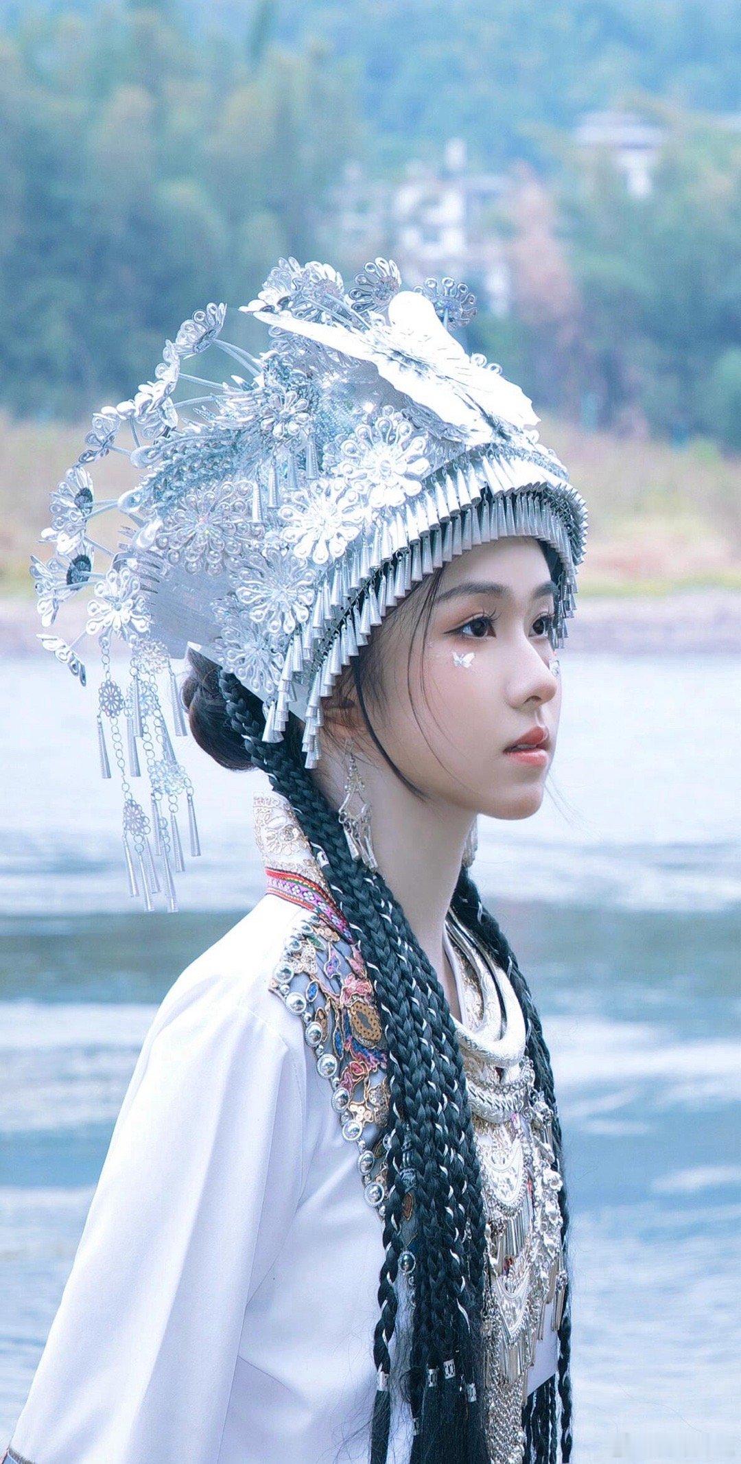 真的不是陈都灵本人吗 