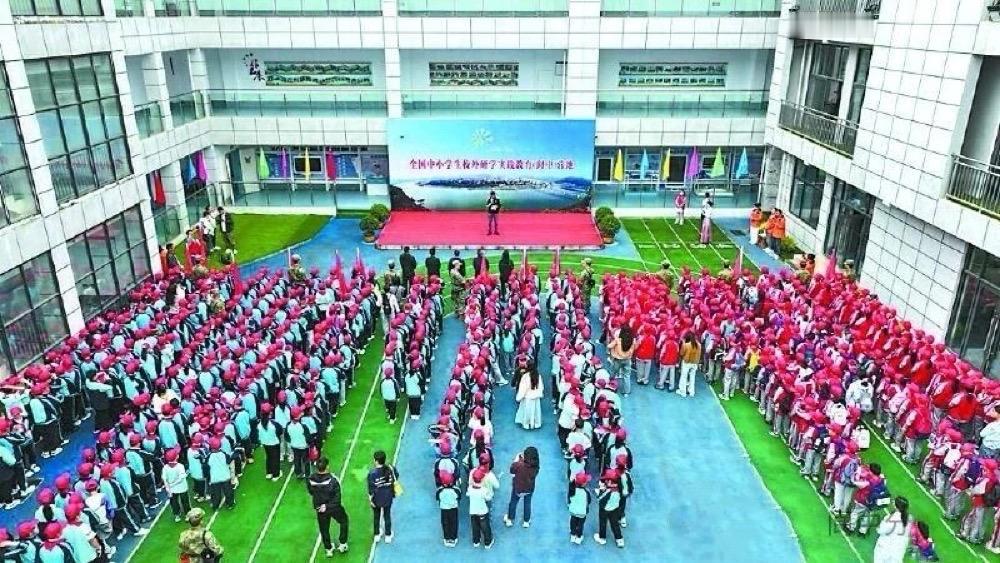 全国中小学生校外研学实践教育（阆中）营地开营

4月15日，全国中小学生校外研学