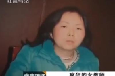 “老师，你身上好臭。”一句天真的抱怨，让女教师的笑容僵在脸上。第二天，她把男孩带