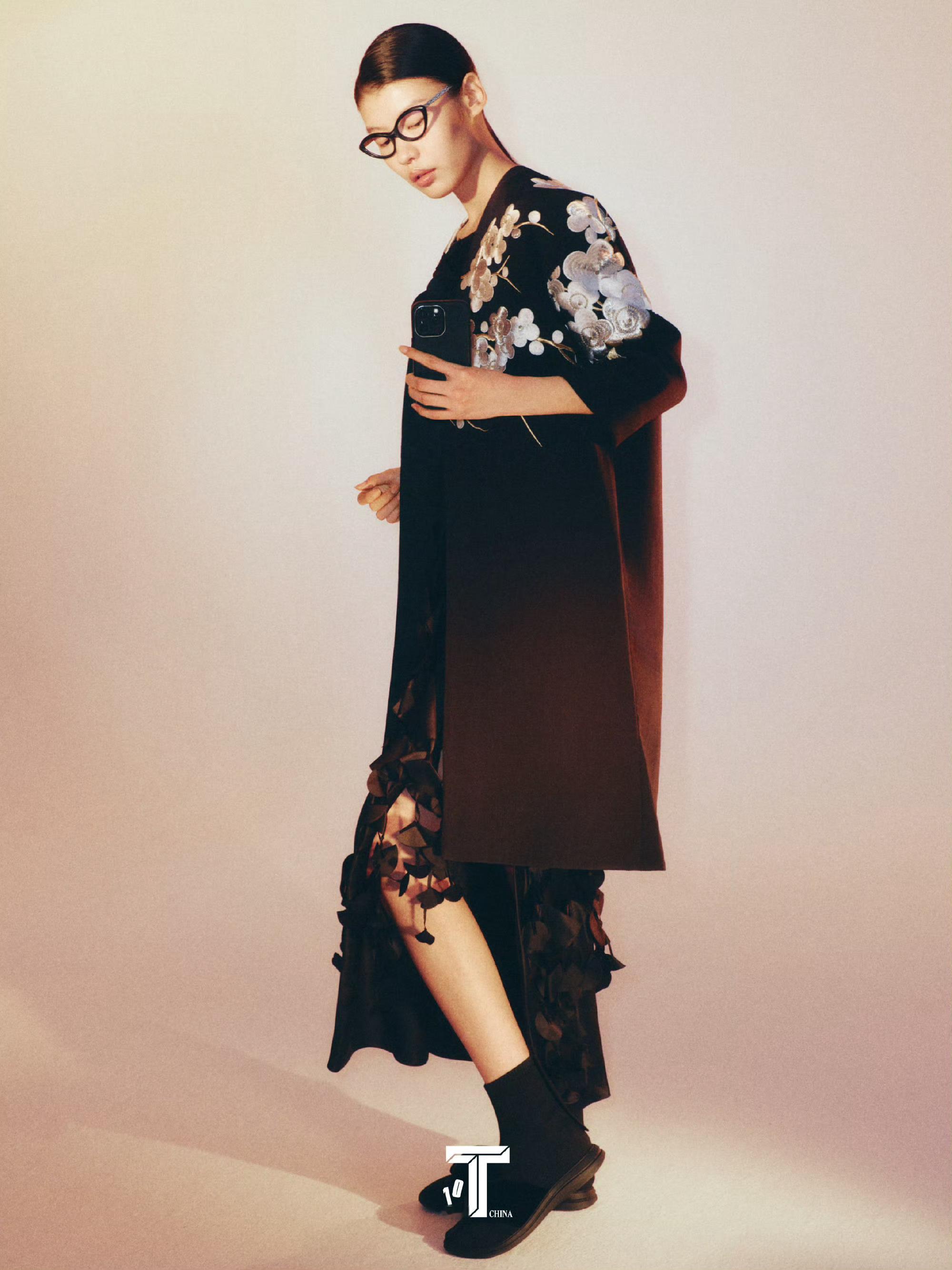 模特穿上了 MsMin 历年的作品 ，从第一个系列，到最新设计。呈现的，并不是某