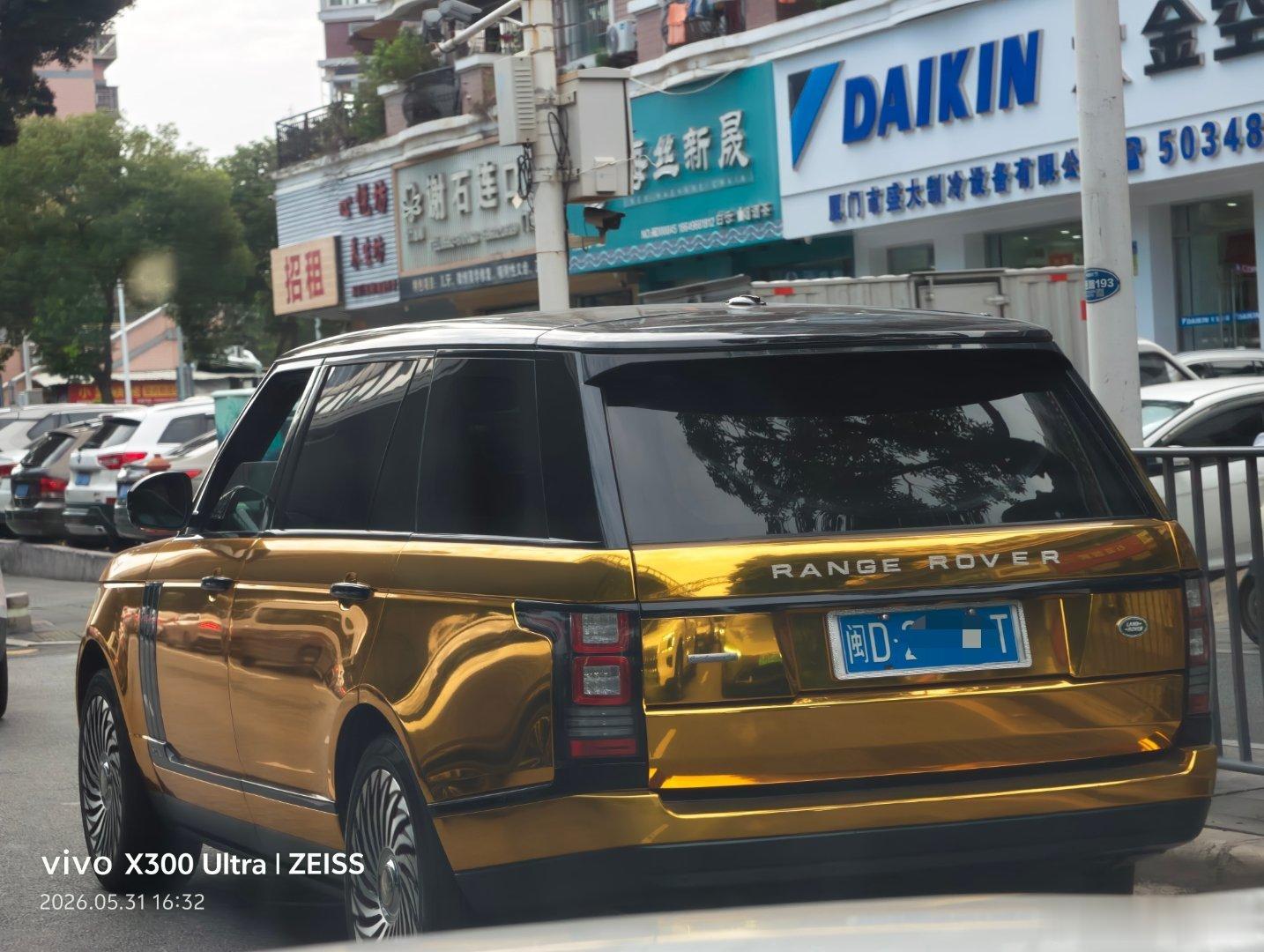 一般人绝对驾驭不了这台路虎，除非命里缺金