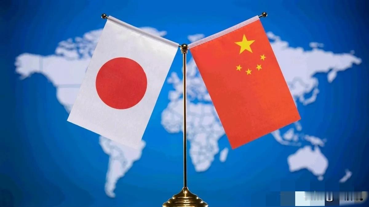 日本再次对我们喊话！我们的表态，日本一个字都没有听进去！11月23日，日本防卫大