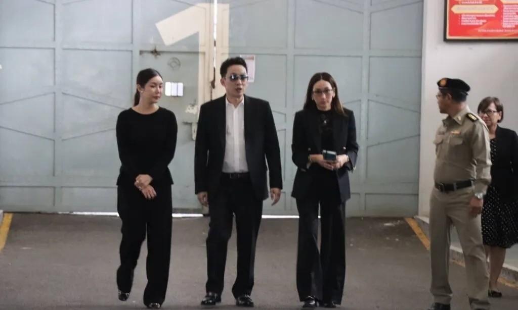 快讯！快讯！
 
泰国方面突然宣布了，他信因2014年在韩国的相关言论，被依当地