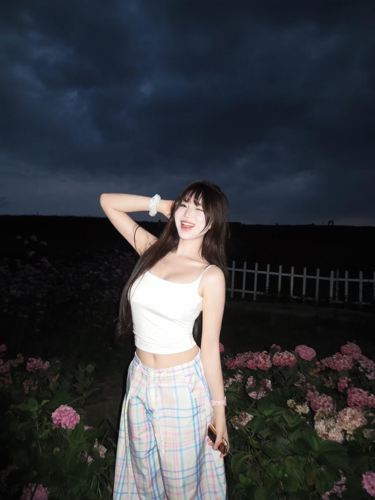 你喜欢哪一种气质的美人?她