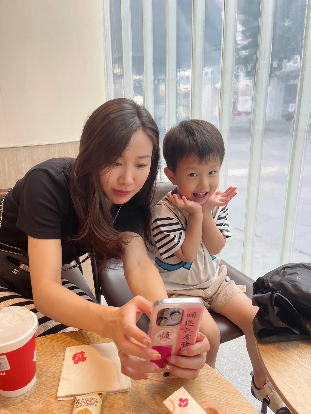爸爸视角｜现在的小孩对镜头都这么敏锐吗？🤣