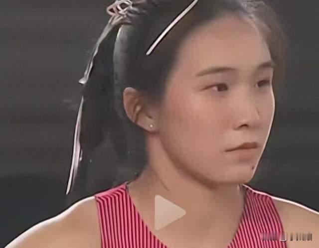 0.09秒绝杀！中国队夺亚运历史首金，17岁陈妤颉最后20米反超