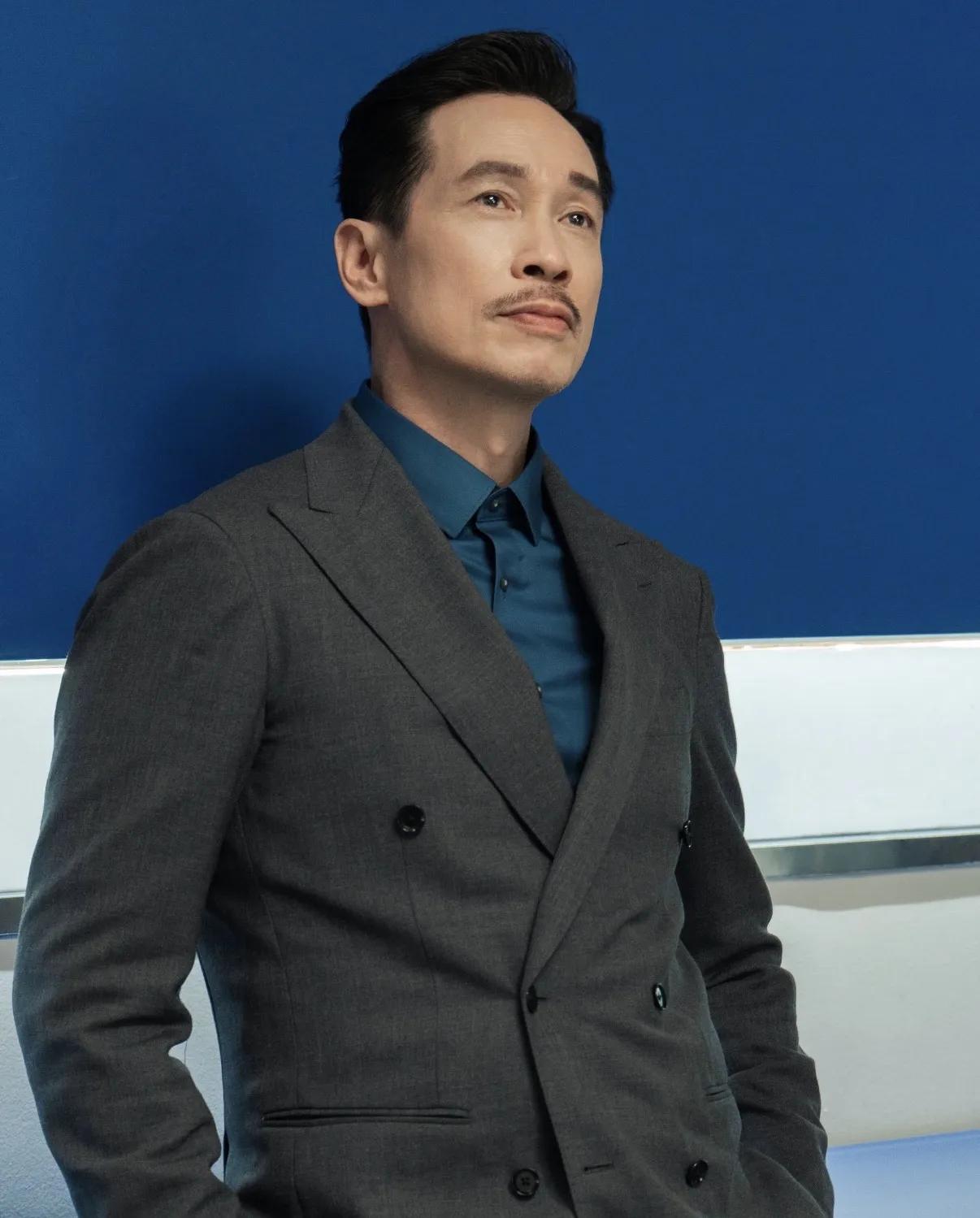 陈豪老了，我能接受

陈豪胖了，我也能接受

让我不能接受的是，陈豪55岁了竟然