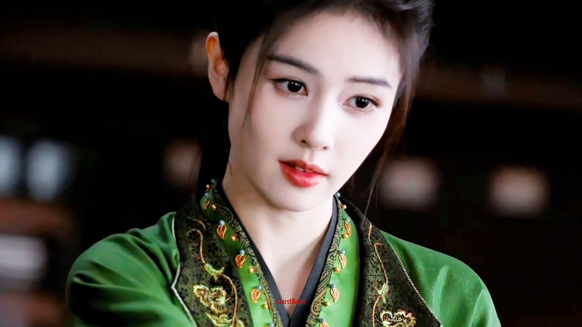 白鹿拍的雪 白鹿很会拍照大家都知道期待白鹿马上开播的唐宫奇案 太想见到李佩仪了 