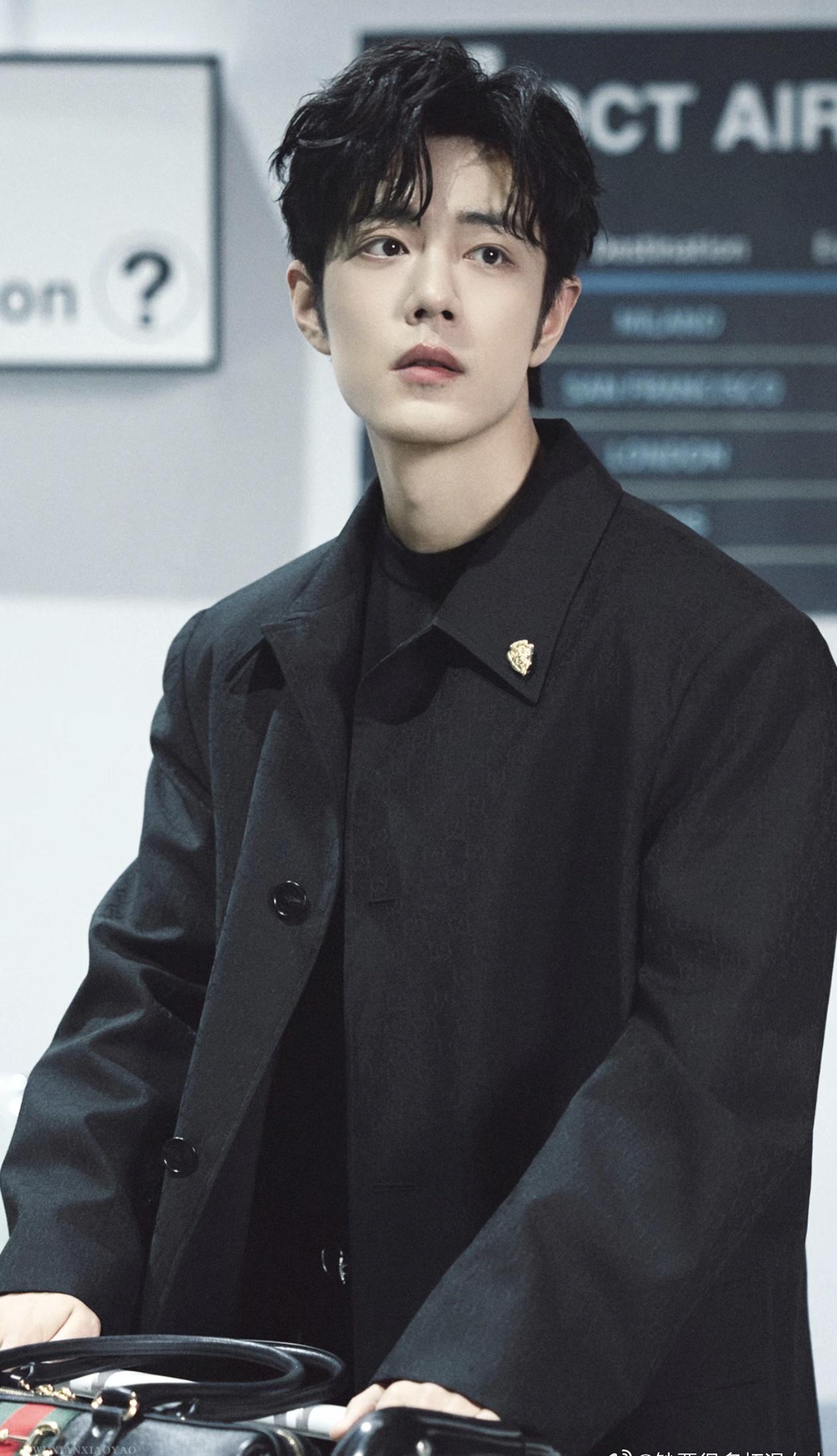 肖战帕帕分享在米兰时装周见到肖战的感觉 世间万般美好，皆不及肖战一身清朗，少年赤