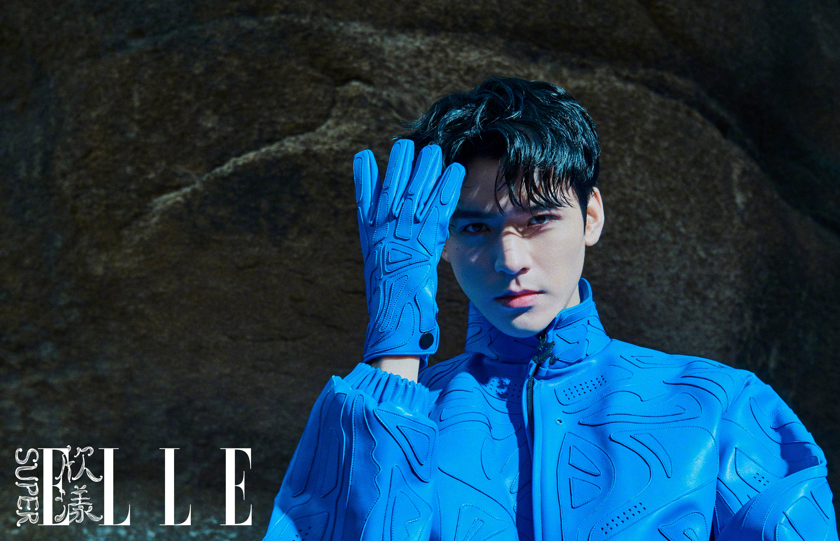龚俊superelle四月刊封面 穿西装的美人鱼🐬2022 