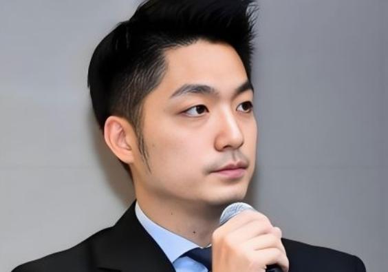 台湾回归以后，蒋万安是绝对不能再用了！因为他把蒋家最后的家国情怀丢的一点不剩了。