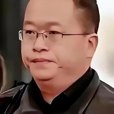 中国芯片专家张浩被美国设局诱捕，扣押整整9年。出乎意料的是，这位终于洗清冤屈、刚
