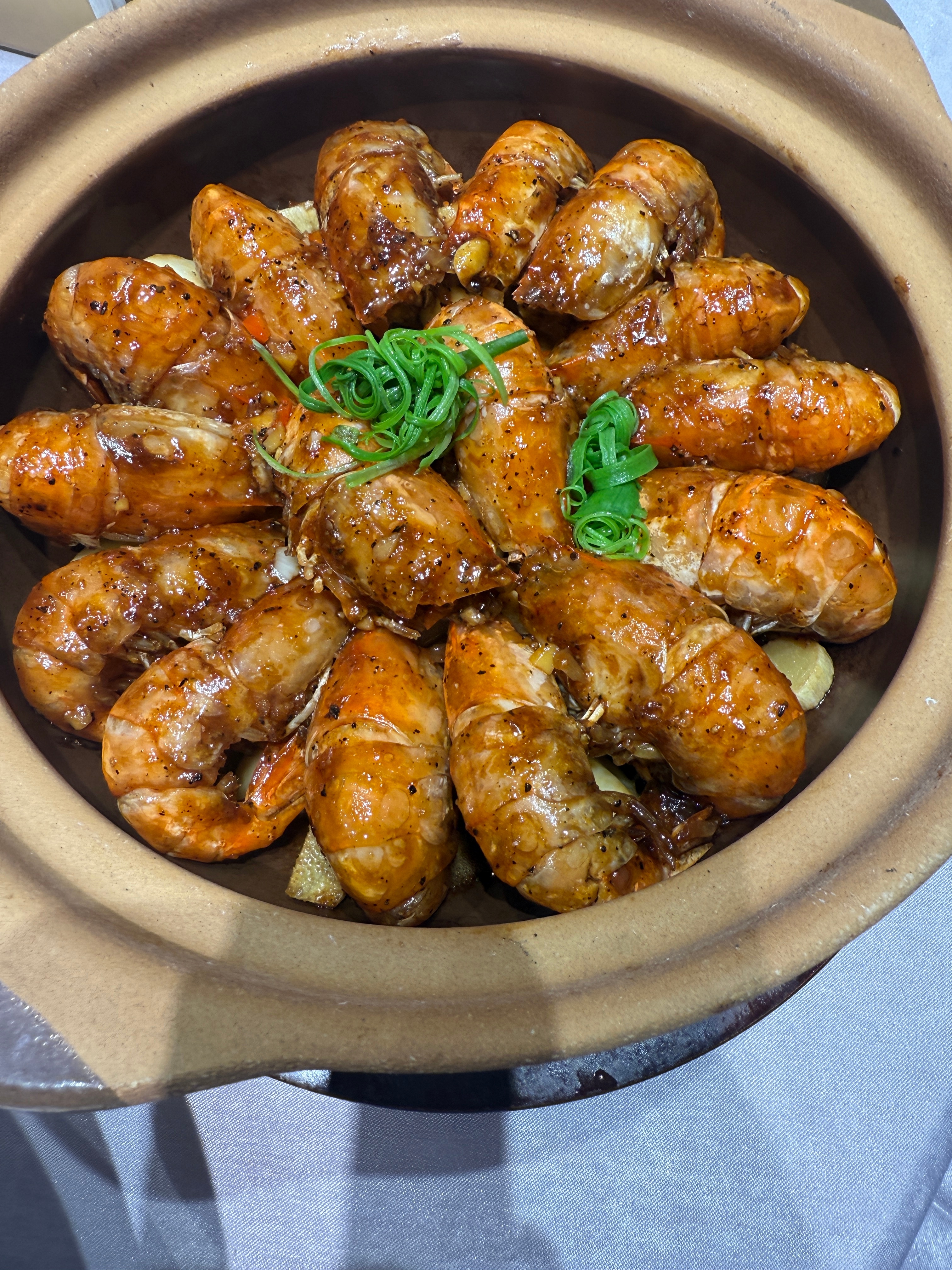 到点了，提前小聚一下大家都吃吗？今天小卷长胖了吗