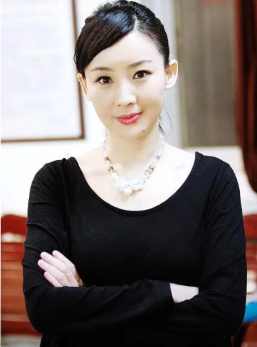 买红妹：我那“抛妻弃子”的前夫，与潘蔚再婚后，面相都变了！娱乐 明星