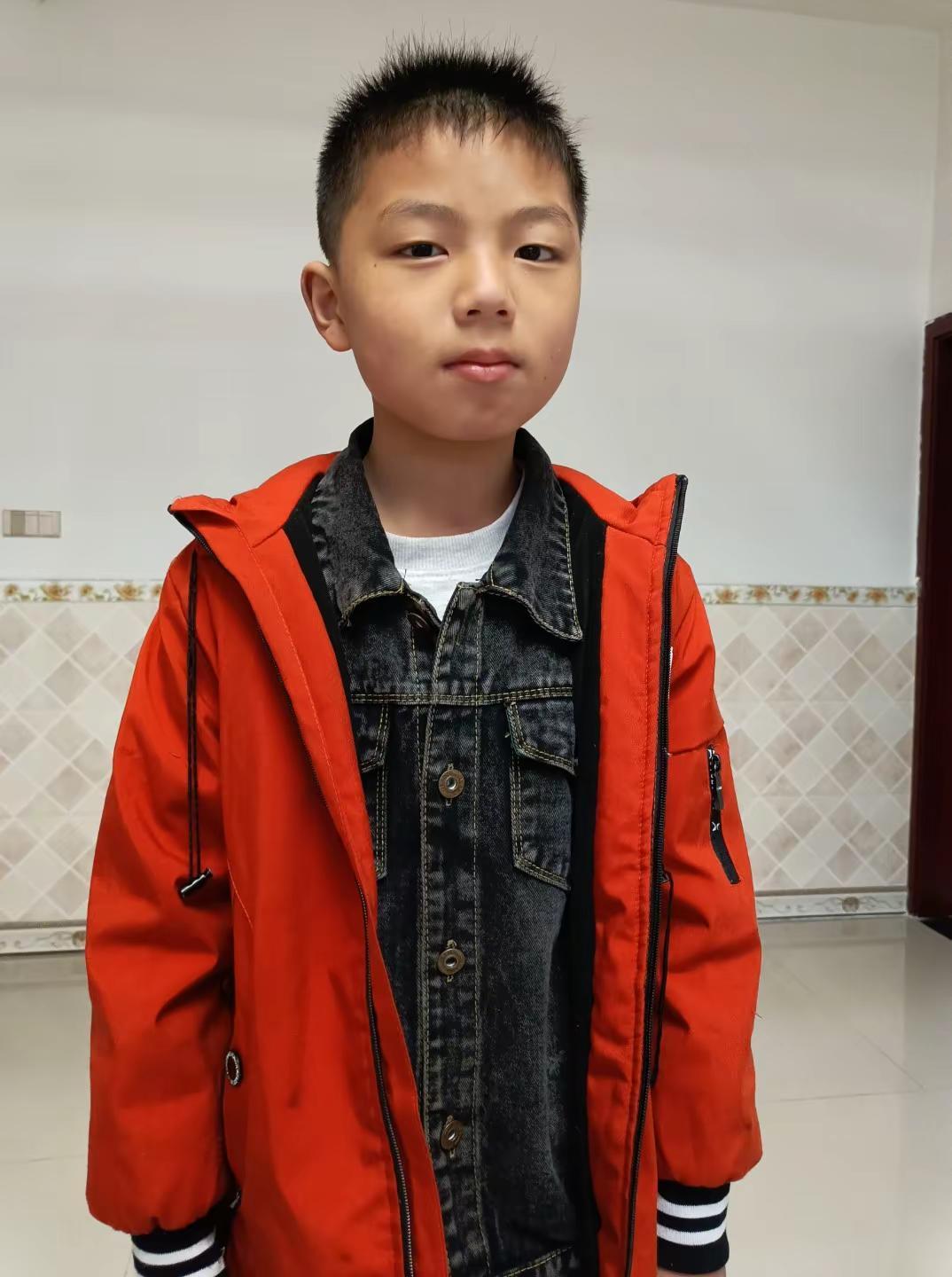 阳光小男孩就是这么酷
