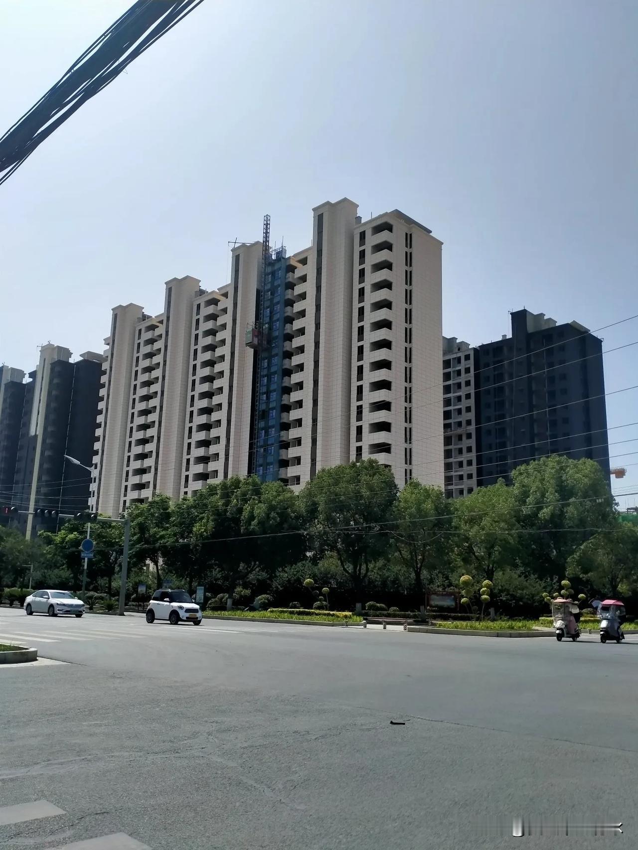 自金钱踏入人类社会之日起，人们就将金钱视若生命般重要了。
一个民族若拥有诸多钱财