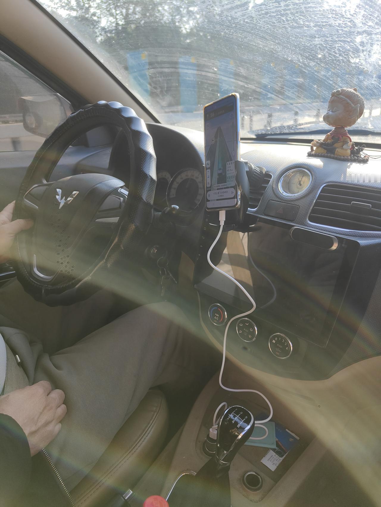 国产车质量天花板《五菱宏光》
没异议吧？
公司的五菱宏光面包车已经快30万公里