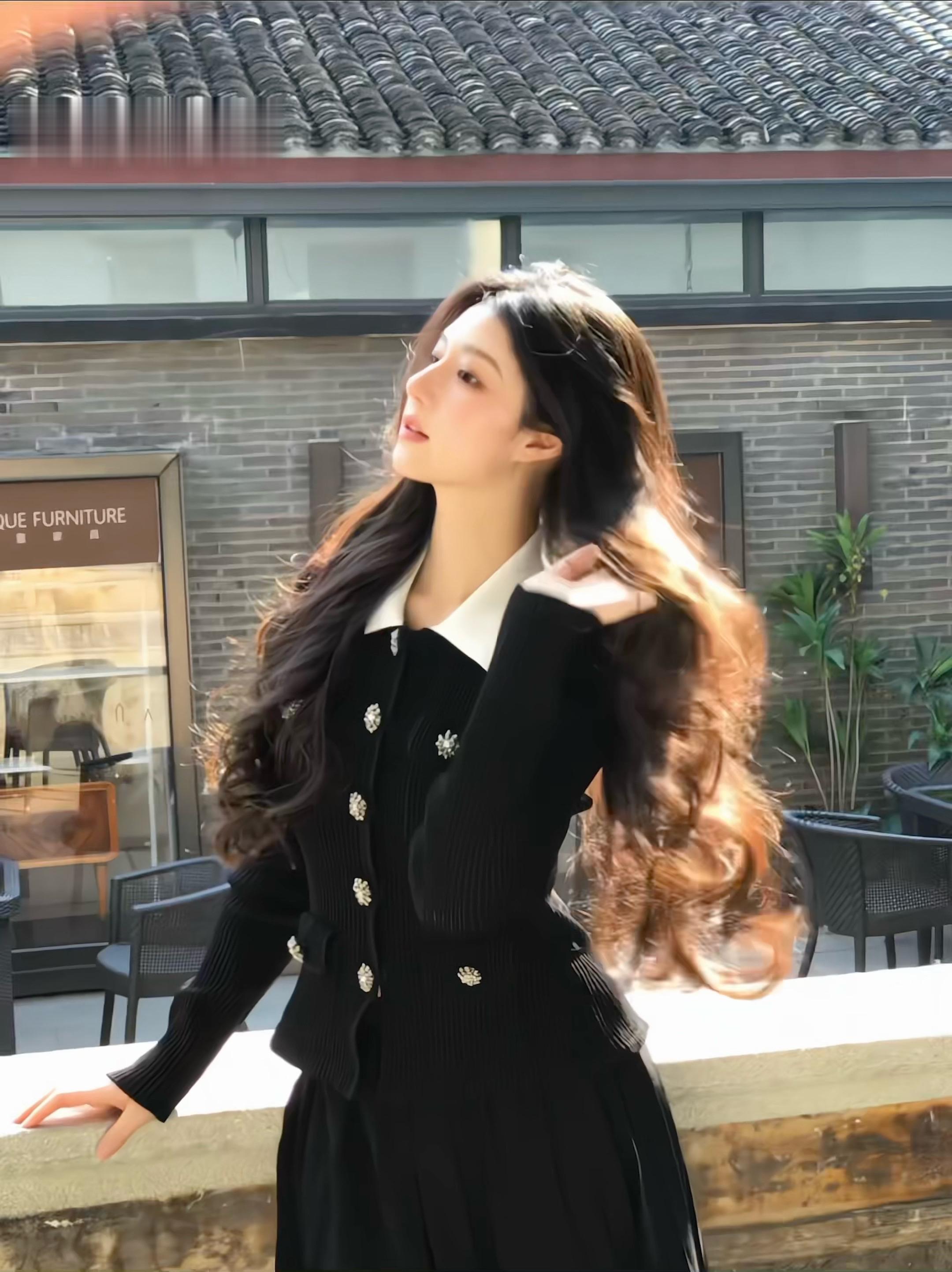 爱着你 像心跳难触摸