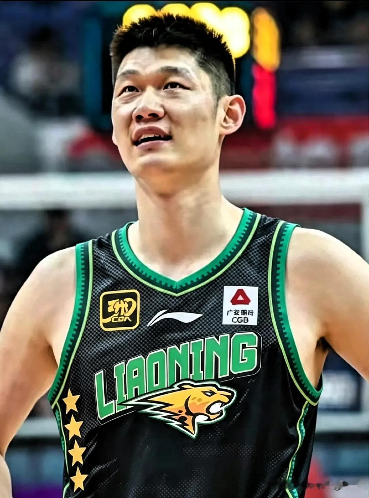 有自媒体透露消息:辽宁与广厦谈判交易胡金秋。
这个消息我觉得纯属扯淡，胡金秋是C