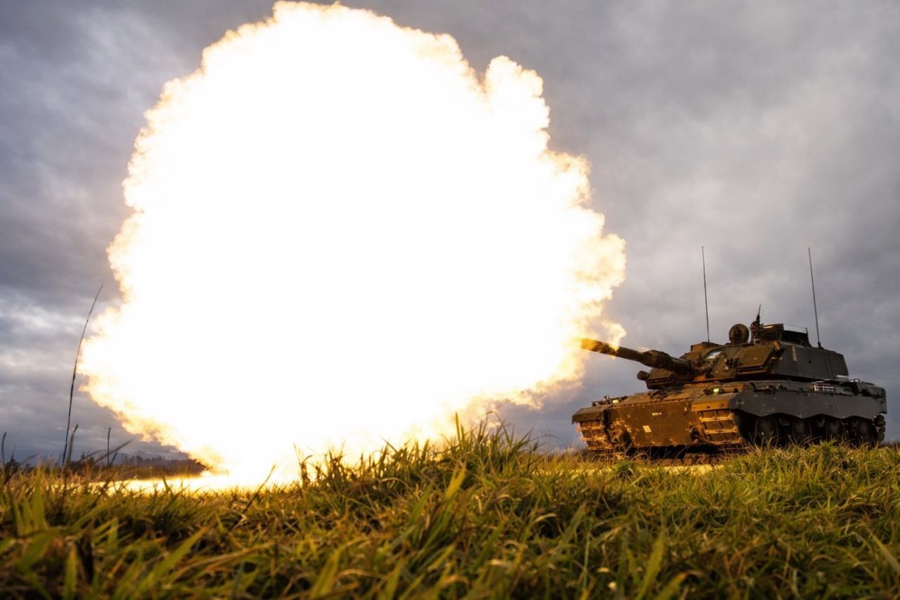 英国“挑战者3”主战坦克完成首次载人实弹射击测试，这次实弹射击是在英国国防部（M