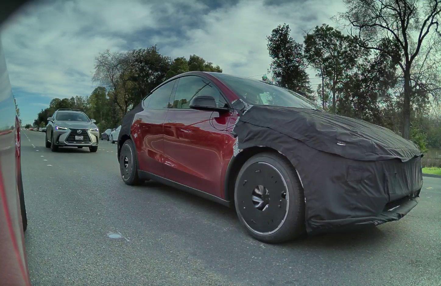 最近一辆红色特斯拉升级版Model Y “Juniper”/“Opal”，有可能