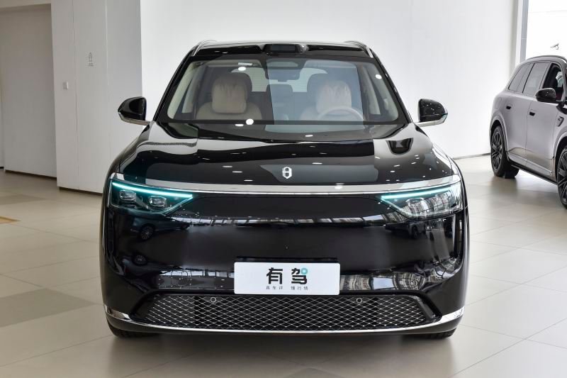 赛力斯 鸿蒙智行问界M8，赛力斯独立宣发的首款改款车型问界新款M8即将登场，这也