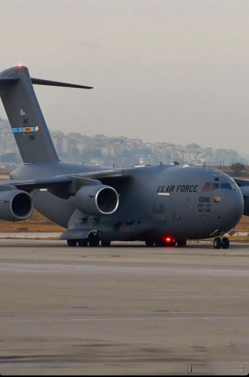 突发!大批美军机飞往欧洲!伊朗发声:加强战备!
￼
共参考3篇资料
最近美军机大