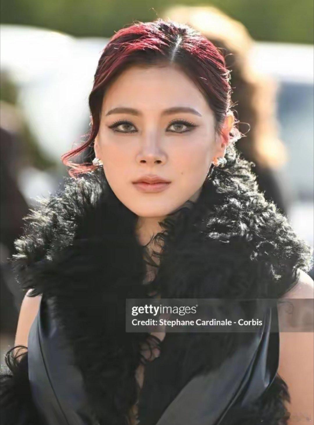 #小水妆造#也不知道小水是不是得罪化妆师了，今年才刚满31岁的她，竟化着一张脏到