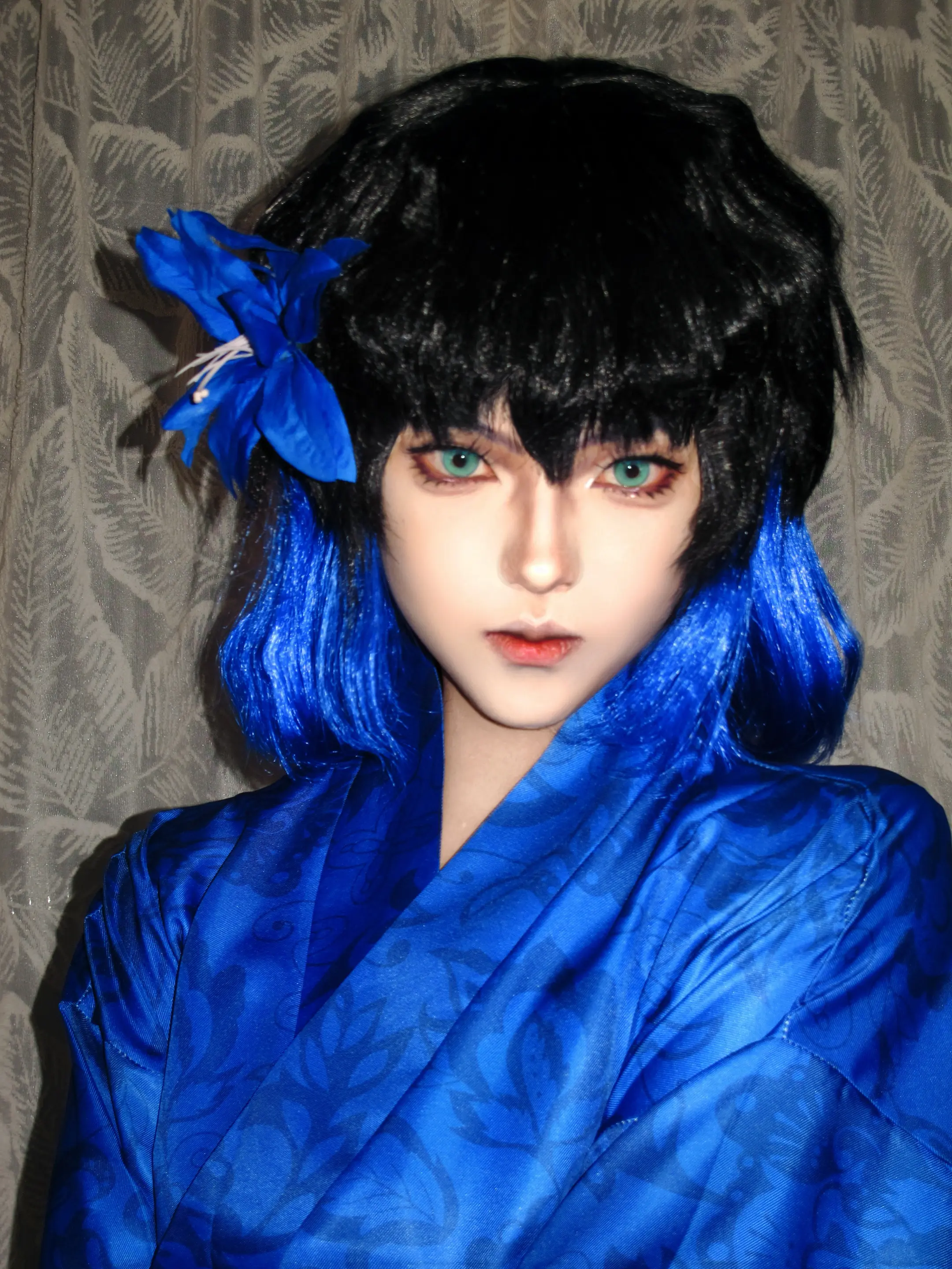 这个孩子卸了妆之后一定是个大美人呢！