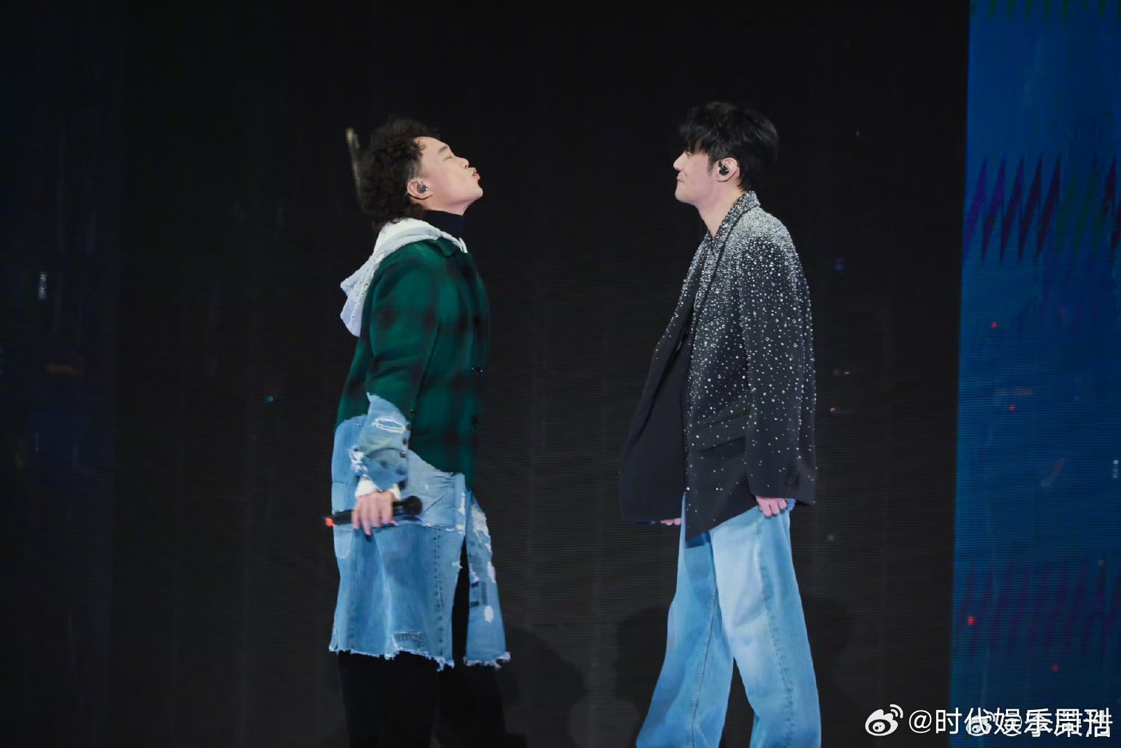 连夜给李荣浩发0.1测单删跟风玩测单删小游戏，0.1元轻松辨别好友关系，体面又有